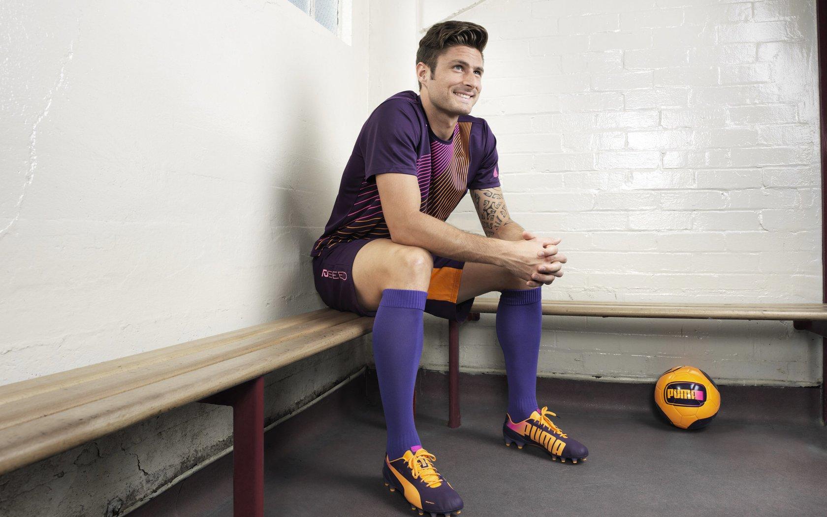 世预赛亚洲区波澜再起，日本队两度破门无效憾平越南，国足提前锁定小组第五